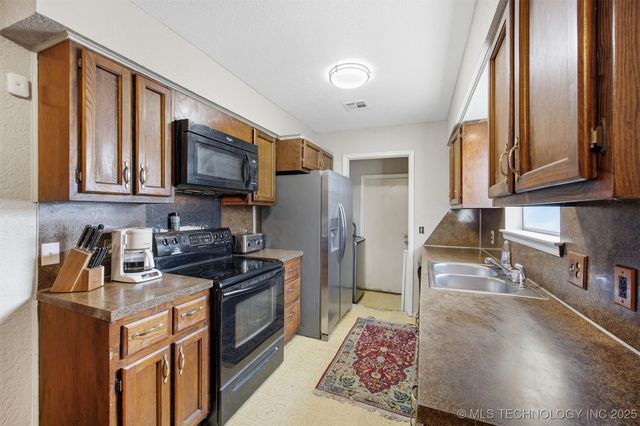 13523 E 31st Place, Tulsa, OK 74134