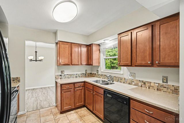 935 Saffron Lane, Miami Twp, OH 45150