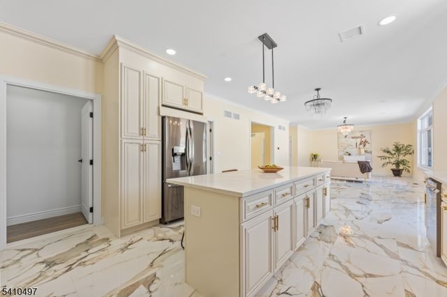 1690 Hamburg Tpke, Wayne Twp., NJ 07470