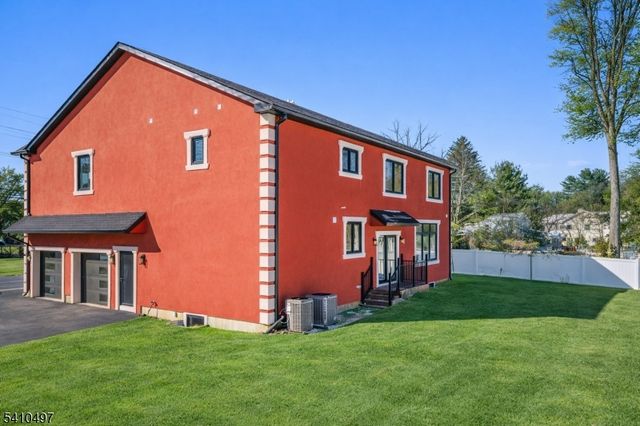 1690 Hamburg Tpke, Wayne Twp., NJ 07470