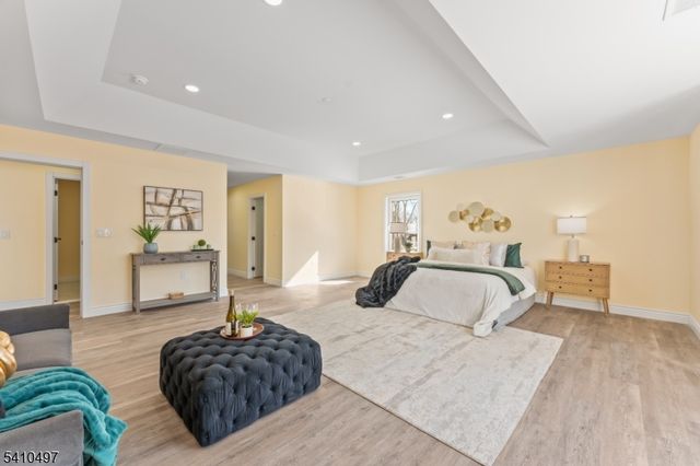 1690 Hamburg Tpke, Wayne Twp., NJ 07470