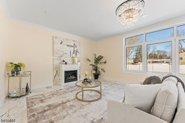 1690 Hamburg Tpke, Wayne Twp., NJ 07470