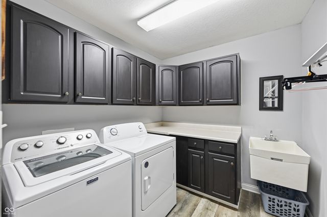 2797 Knockawuddy Drive, Brownsburg, IN 46112