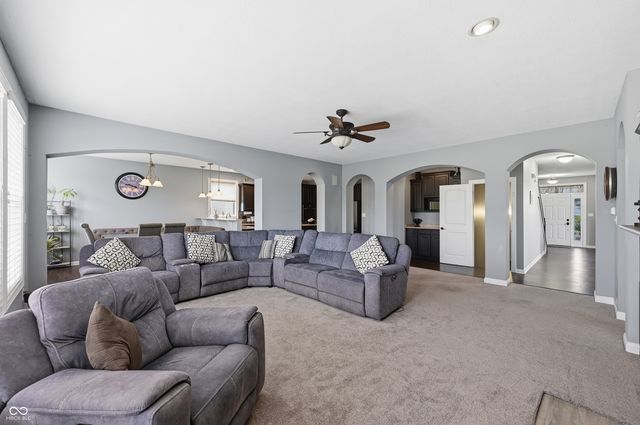 2797 Knockawuddy Drive, Brownsburg, IN 46112