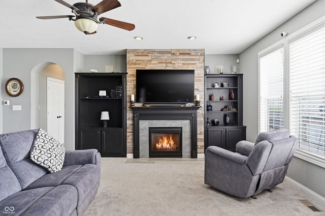 2797 Knockawuddy Drive, Brownsburg, IN 46112