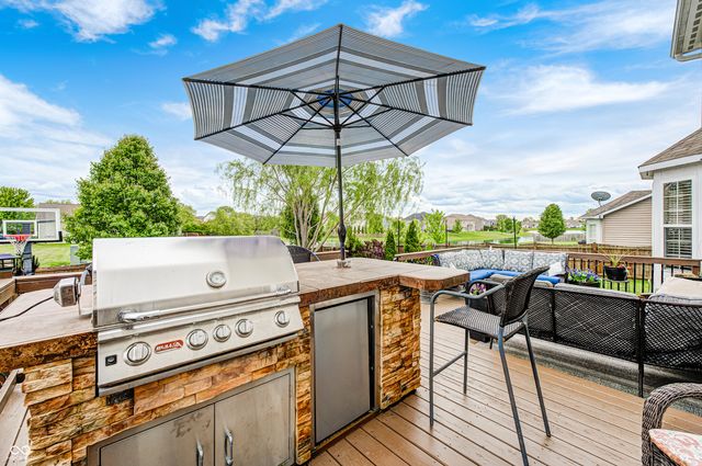 2797 Knockawuddy Drive, Brownsburg, IN 46112
