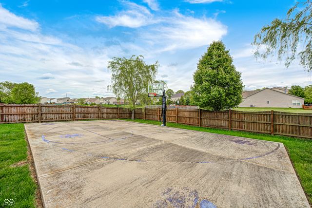 2797 Knockawuddy Drive, Brownsburg, IN 46112
