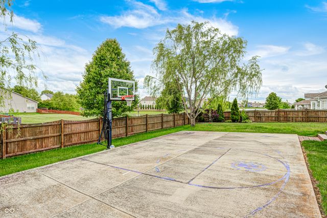 2797 Knockawuddy Drive, Brownsburg, IN 46112