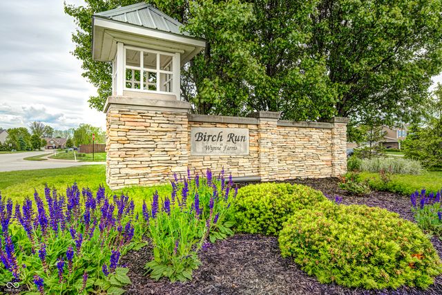 2797 Knockawuddy Drive, Brownsburg, IN 46112