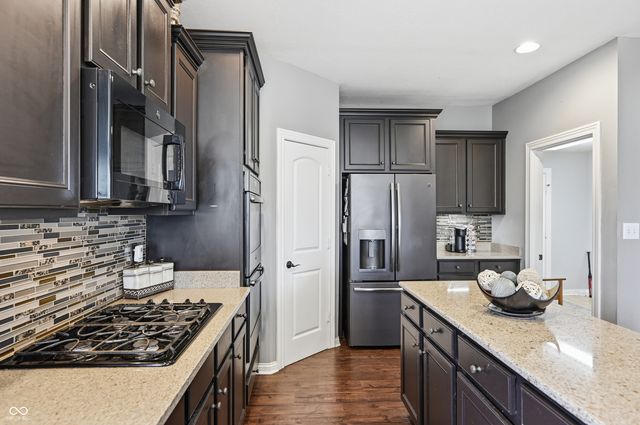 2797 Knockawuddy Drive, Brownsburg, IN 46112
