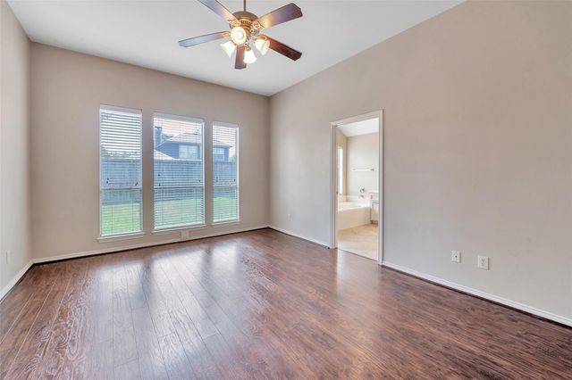 871 Falling Springs Lane, League City, TX 77573