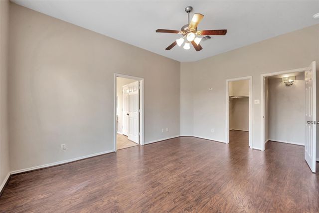 871 Falling Springs Lane, League City, TX 77573