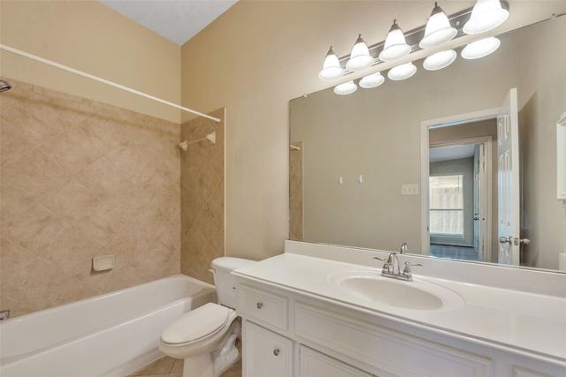 871 Falling Springs Lane, League City, TX 77573
