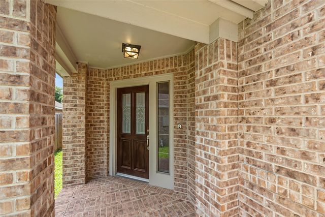 871 Falling Springs Lane, League City, TX 77573