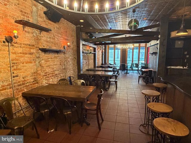1305 LOCUST ST, Philadelphia, PA 19107