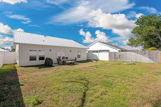 21706 Palm Avenue, Panama City Beach, FL 32413