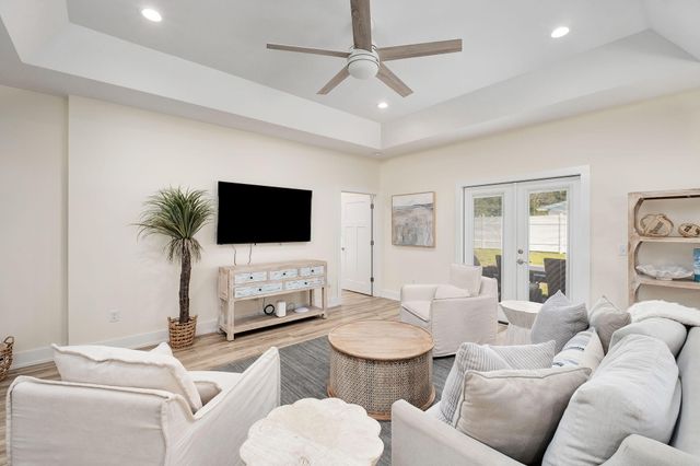 21706 Palm Avenue, Panama City Beach, FL 32413