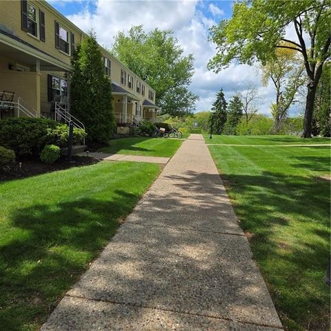102 Raleigh Ct, Ross Twp, PA 15237