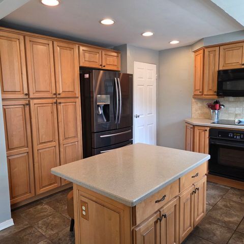 102 Raleigh Ct, Ross Twp, PA 15237