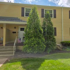 102 Raleigh Ct, Ross Twp, PA 15237