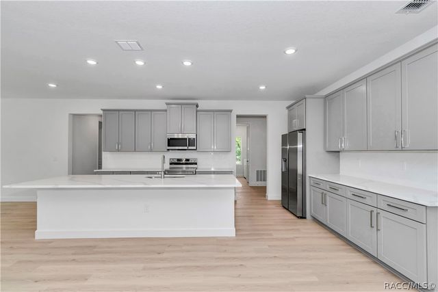 6334 W Settler Drive, Beverly Hills, FL 34465