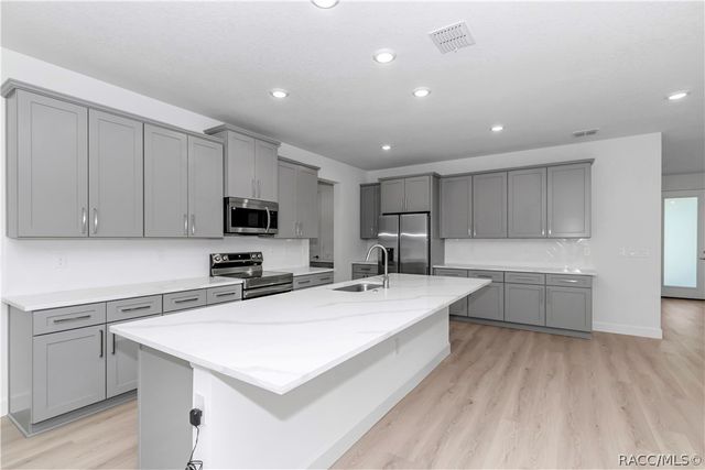 6334 W Settler Drive, Beverly Hills, FL 34465