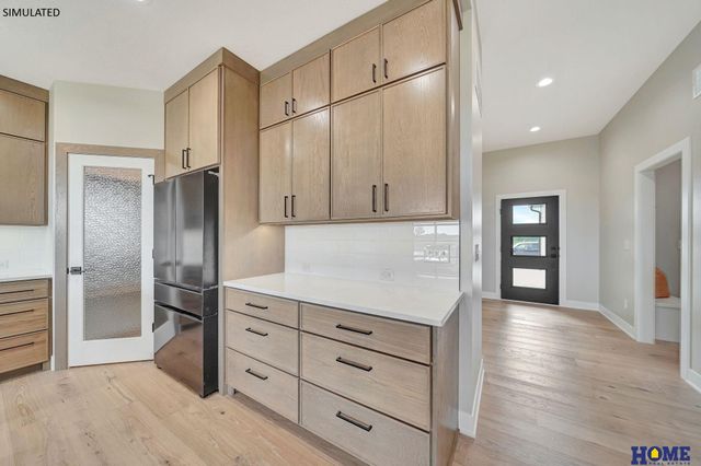 7922 S 42nd Street, Lincoln, NE 68516