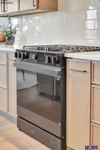 7922 S 42nd Street, Lincoln, NE 68516