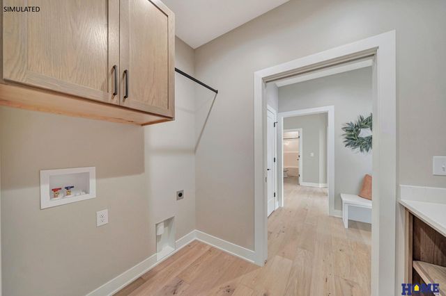 7922 S 42nd Street, Lincoln, NE 68516