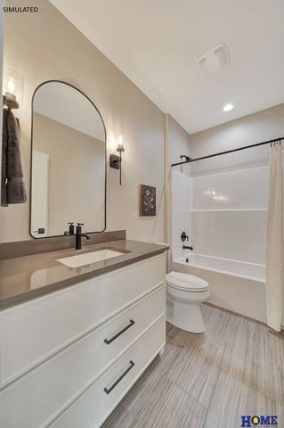 7922 S 42nd Street, Lincoln, NE 68516