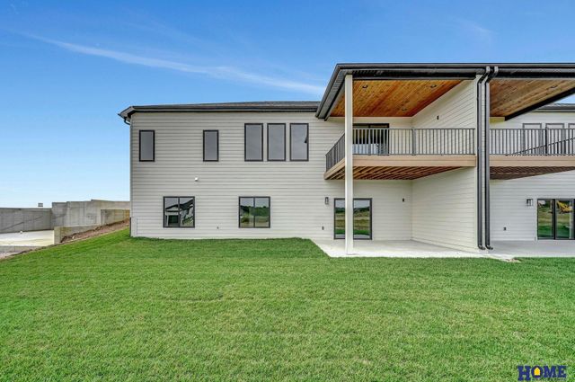 7922 S 42nd Street, Lincoln, NE 68516