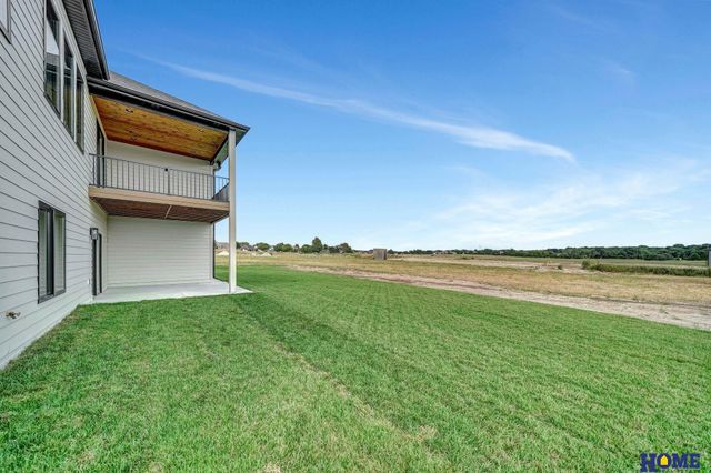 7922 S 42nd Street, Lincoln, NE 68516