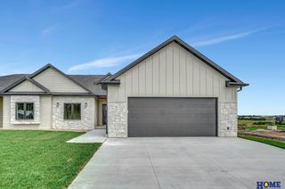 7922 S 42nd Street, Lincoln, NE 68516