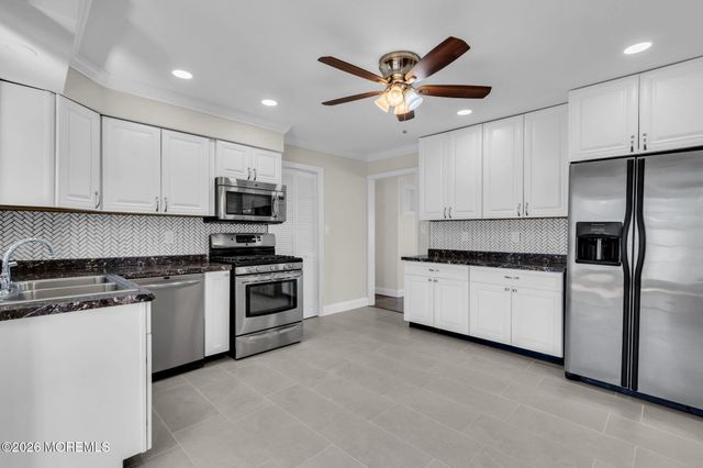 101 Clearwater Drive, Forked River, NJ 08731