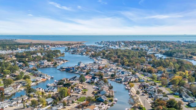 101 Clearwater Drive, Forked River, NJ 08731