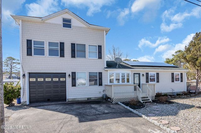 101 Clearwater Drive, Forked River, NJ 08731