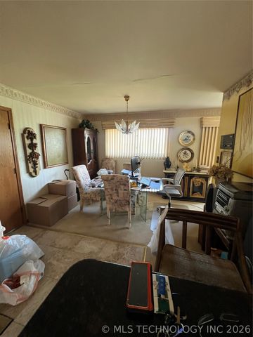 2219 N Main Street, Tulsa, OK 74106