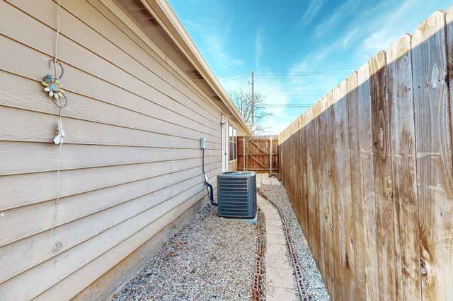 1118 Mulkey Lane, Denton, TX 76209