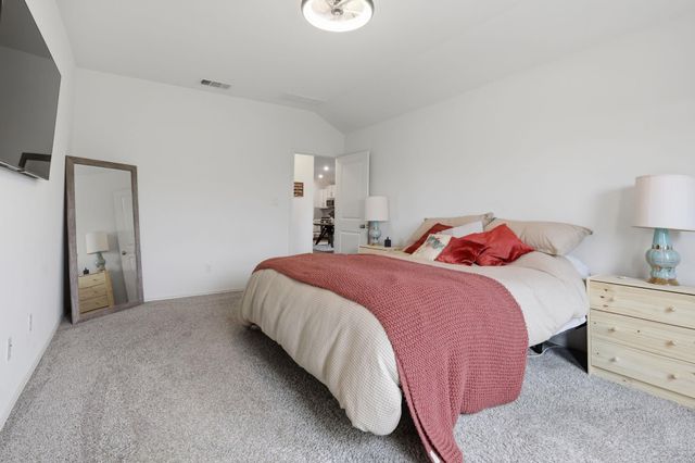 129 Esparza DR, Bastrop, TX 78602
