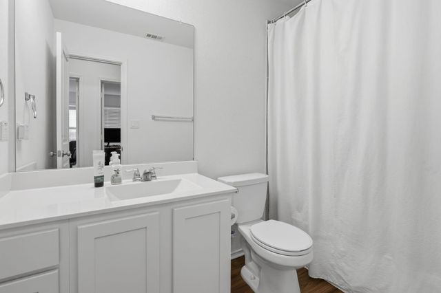 129 Esparza DR, Bastrop, TX 78602