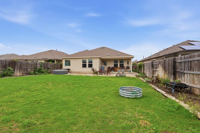 129 Esparza DR, Bastrop, TX 78602