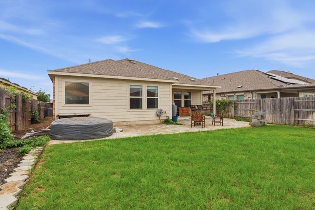 129 Esparza DR, Bastrop, TX 78602
