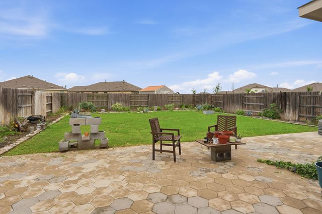 129 Esparza DR, Bastrop, TX 78602