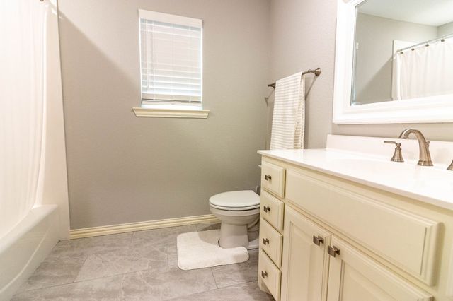 420 Island Drive, Murchison, TX 75778