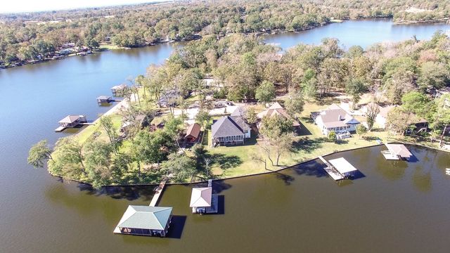 420 Island Drive, Murchison, TX 75778