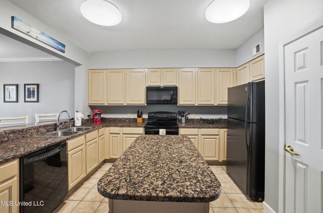 2230 Beach Drive, 1205, Gulfport, MS 39507