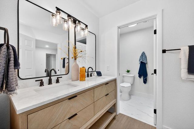 6211 Longmont Way, Carmichael, CA 95608