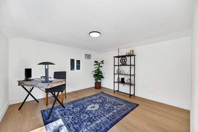 6211 Longmont Way, Carmichael, CA 95608