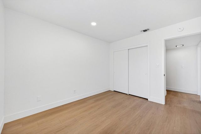 6211 Longmont Way, Carmichael, CA 95608