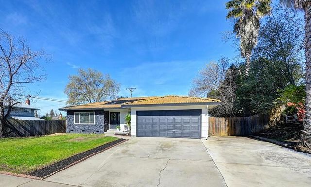 6211 Longmont Way, Carmichael, CA 95608